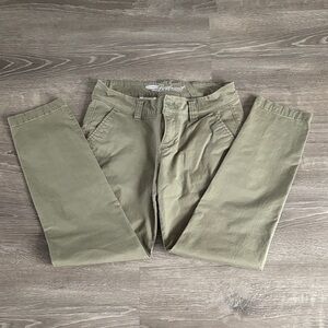 Old Navy Women's Olive Straight Leg Chino Pants